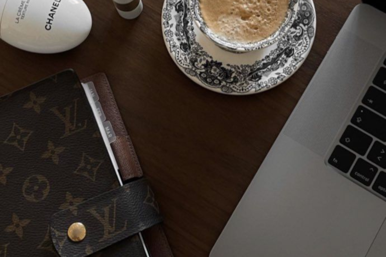 orking from home can feel like the best thing ever… until suddenly it’s 3 PM, you’re still in your pajamas, and you’ve accomplished absolutely nothing. I’ve been there way too many times — and after years of working from home, I finally found the habits that keep me focused and feeling good.