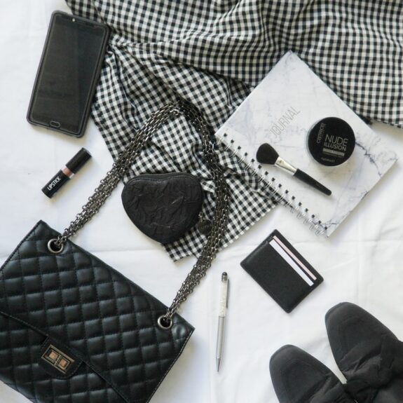 Double chain bags are one of the biggest bag trends this season. Here are the best and most affordable double chain bags!