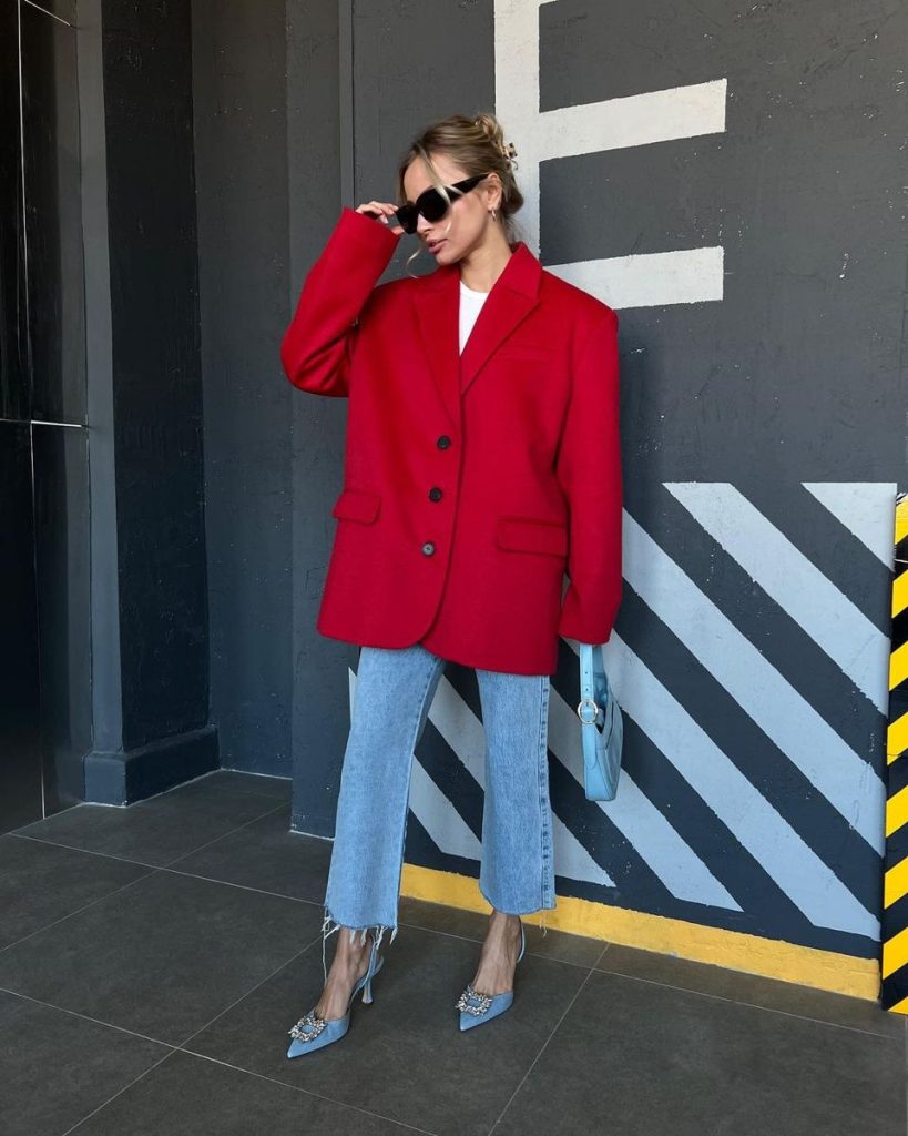 Have a red blazer laying around and don't know how to style it? This post is all about how to wear a red blazer, so keep on reading!