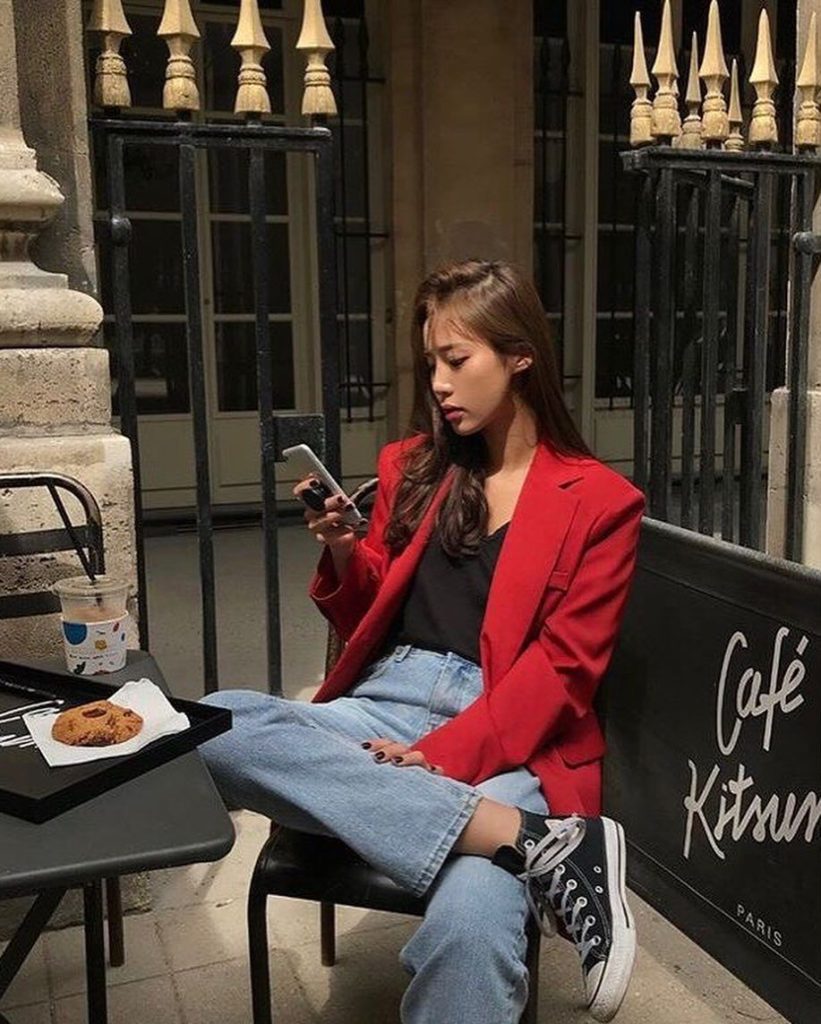 Have a red blazer laying around and don't know how to style it? This post is all about how to wear a red blazer, so keep on reading!