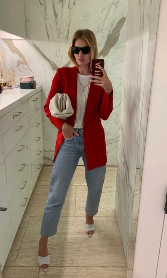 Have a red blazer laying around and don't know how to style it? This post is all about how to wear a red blazer, so keep on reading!