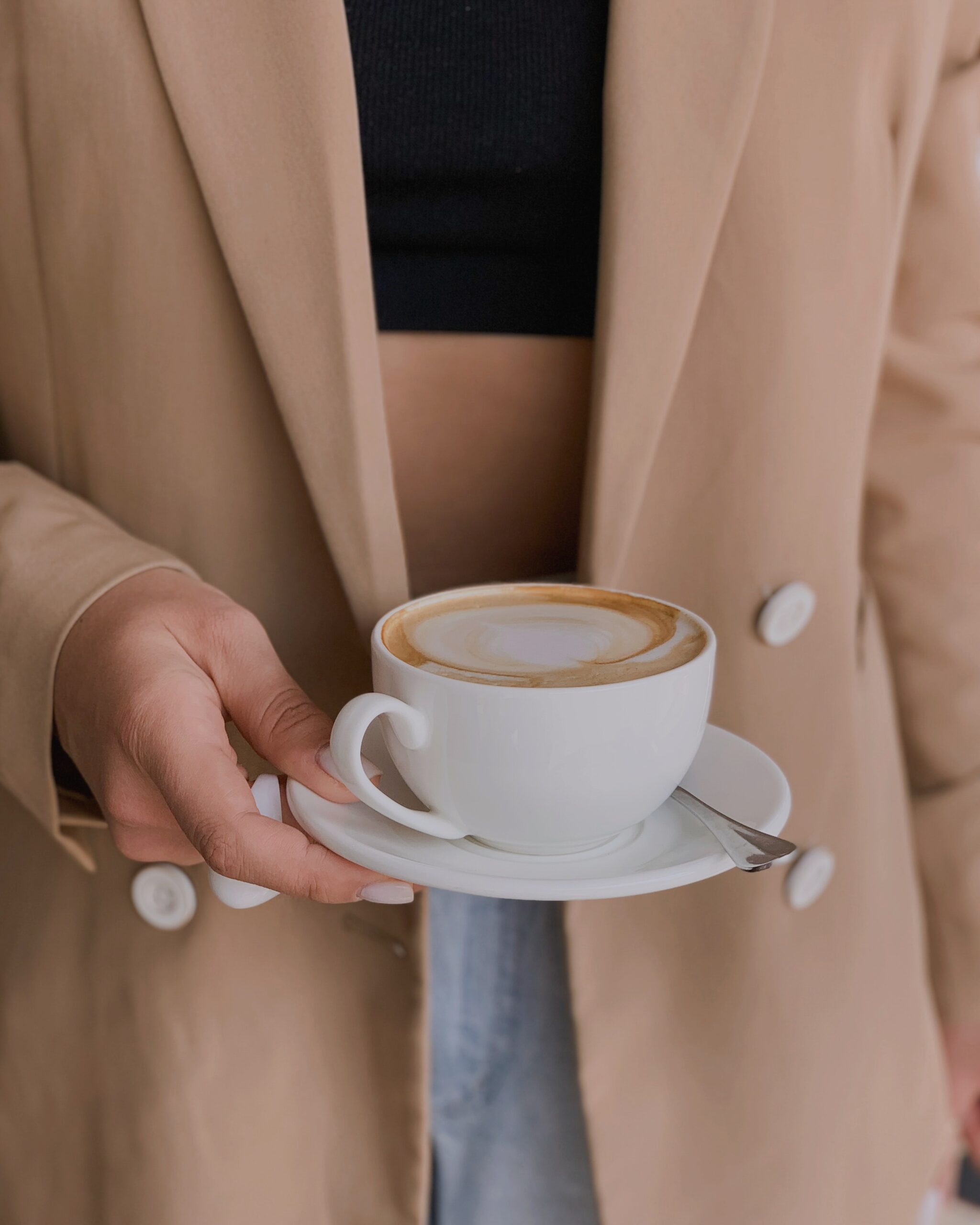 What To Wear On a Coffee Date- 4 Super Cute Outfits