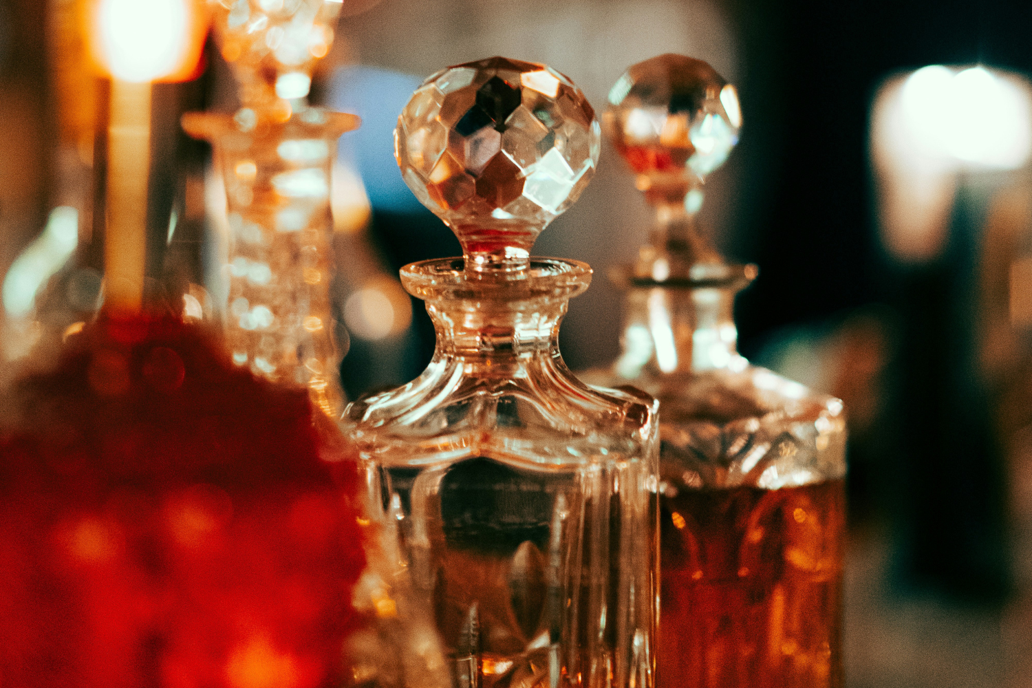 Experience Scents: A Comprehensive Guide to Testing Fragrance Samples for Men