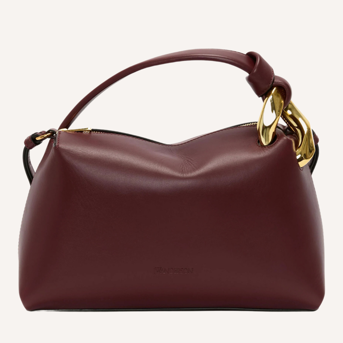 As the crisp air of fall settles in, nothing completes a seasonal wardrobe like chic burgundy bags.